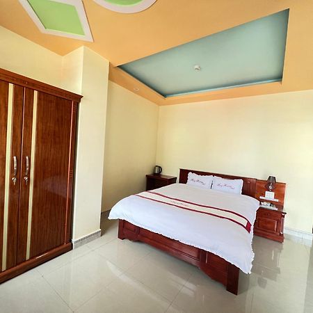 Huy Hoang Hotel Đồng Văn Esterno foto