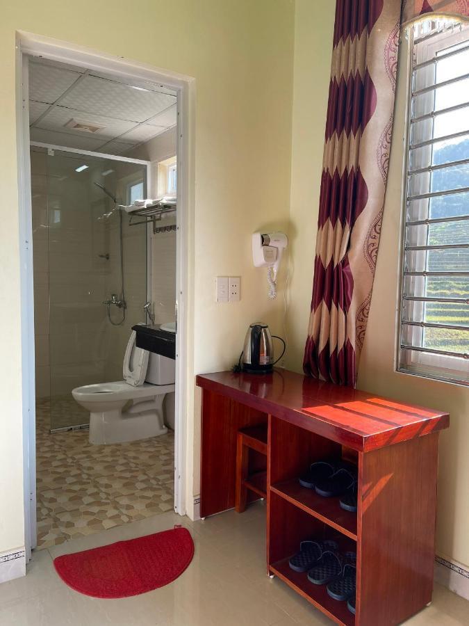 Huy Hoang Hotel Đồng Văn Esterno foto